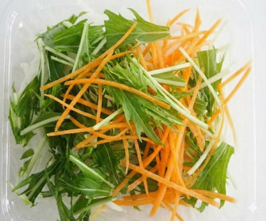 Mizuna and Japanese Carrots salad pack